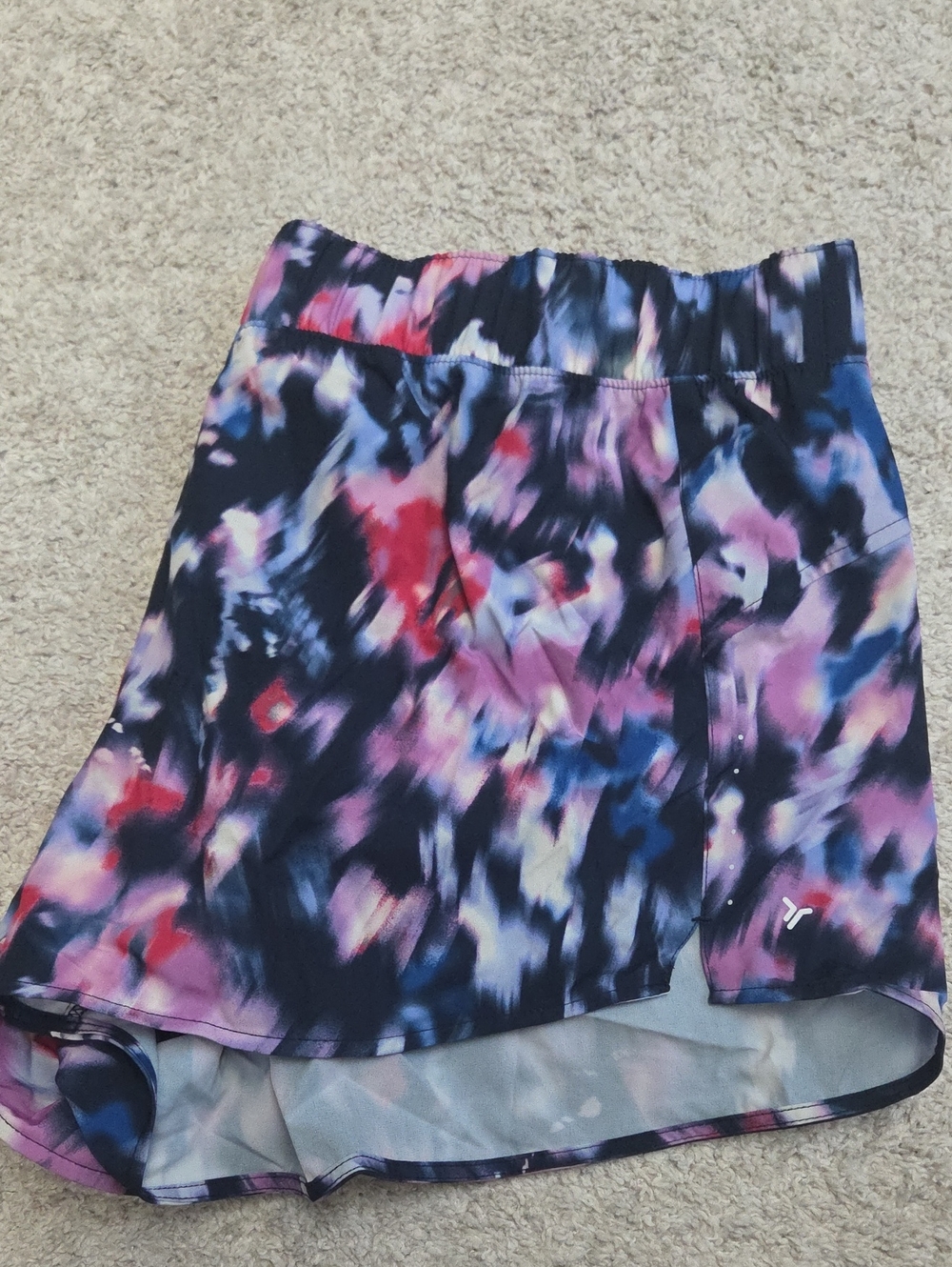 Old Navy Active Women’s Athletic Short in Multicolor Tie-Dye With Short Under.